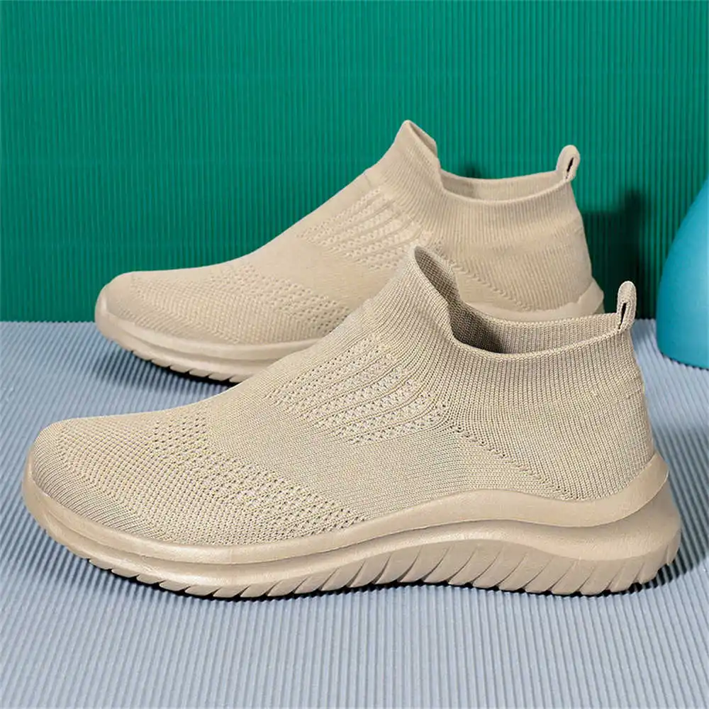 Beige Soft New Novelty Tennis  - đánh giá và giá Badminton News