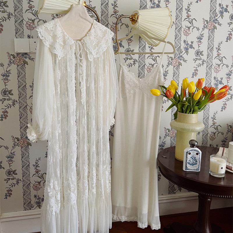 Vintage Luxury White Lace 2Pcs - đánh giá và giá Badminton Victory