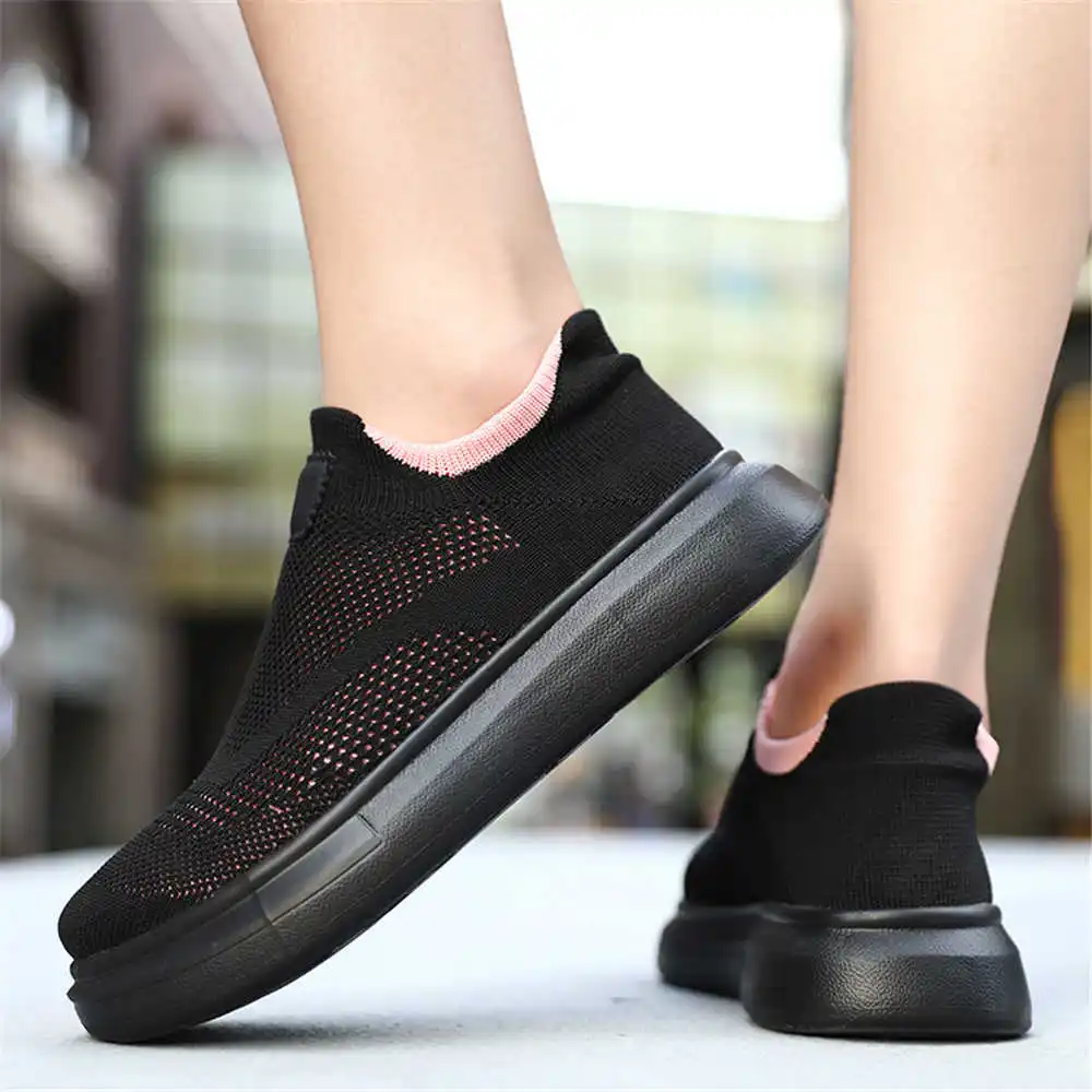 Platform Stockings Brown Shoes - đánh giá và giá Badminton News
